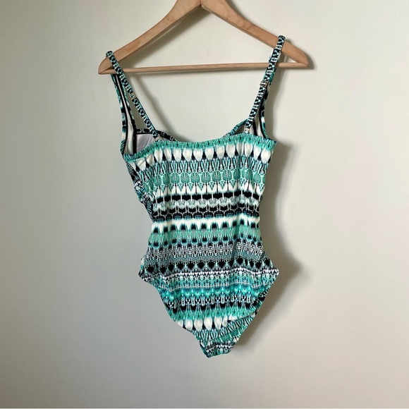 La Blanca One Piece Blue Green Aztec Print Ruched Sides Swimsuit Size 10 - Picture 4 of 8